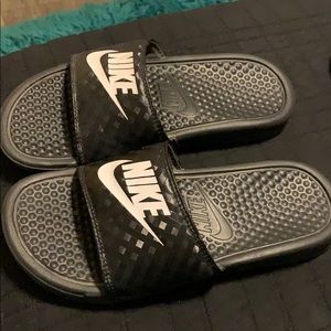 NIKE WOMENS BENASSI